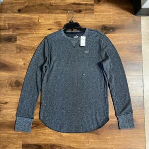 Hollister Men's Heathered Crew Pullover in Charcoal Gray